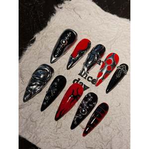 Uñas Postizas con Diseño Gótico de Llamas, Adhesivos Decorativos para Uñas con Acentos de Fuego, para Esmalte de Uñas - Product Image 2