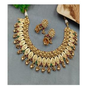 Collier choker et boucles d'oreilles en or plaqué de qualité supérieure, style Kundan Polki Rajwadi, pour femmes, tenue de mariage traditionnelle. - Product Image 1