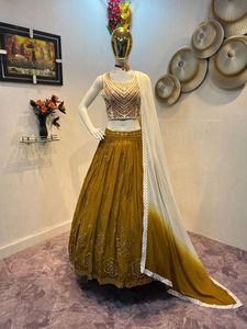 ชุดผ้าจอร์เจียแบบแฟนซีงานปักลำดับต้นๆ lehenga choli ชุดงานเลี้ยงฉลองชาติพันธุ์ล่าสุดช้อปปิ้งออนไลน์ขายดี! - Product Image 2