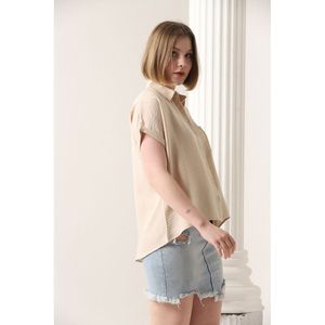 Chemisiers et chemises pour femmes Topshow avec poche fleurie en pierre – Vente en gros - Product Image 3