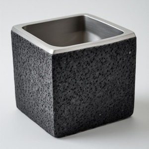 Porte-brosse à dents en métal décoratif, design moderne, caractéristiques écologiques, conçu pour les maisons, les bureaux, les hôtels, les stations balnéaires, offrant un service haut de gamme - Product Image 3