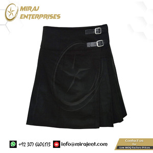 Falda escocesa de tartán de alta calidad hecha a medida para mujer Falda escocesa plisada hasta la rodilla en negro - Product Image 2