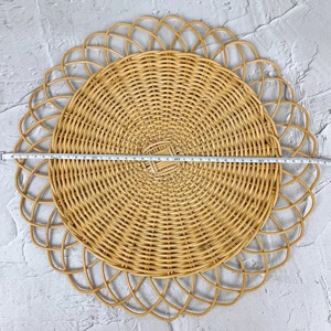 Plateau rond en rotin tressé à la main avec coquillages, cadeau de Noël, artisanat, parfait pour la table et décoration élégante de la maison - Product Image 4
