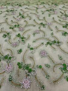 Meilleur prix 100% Polyester tissu perlé de luxe avec Zircon fait à la main fournisseur indien vêtements faisant tissé et motif de maille - Product Image 4