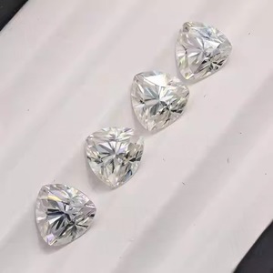 Diamante suelto de corte trillón E/VVS2 forma de triángulo piedra incolora para joyería elegante para diseño de anillo elegante - Product Image 1
