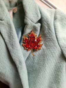 Broches perlées Broche de designer faite à la main. Accessoires de haute qualité. Broche design unique. Baby shower meilleur cadeau. - Product Image 3