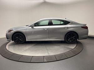 Magnifique berline d'occasion 2023 E-S 350 F SPORT, transmission 8 vitesses, 302 ch, V6 3.5L, traction avant - Product Image 5
