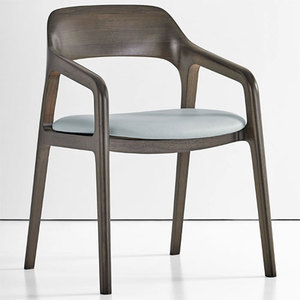 Chaise de salle à manger Charlotte au design minimaliste avec cadre en bois et siège rembourré - Product Image 1