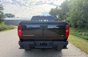 Soporte Construido Usado 2022 Chev-rolet Colorado Z71 - Product Image 4