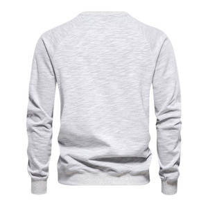 เสื้อสเวตเตอร์ผู้ชายเสื้อสวมหัวคอกลมสีทึบเสื้อเหงื่อด้านล่างลําลองแขนยาวพอดีเสื้อเหงื่อ - Product Image 2