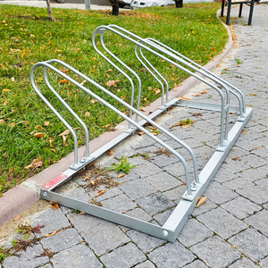 Support vertical pour vélos d'extérieur - 105x40cm en acier galvanisé - Product Image 2