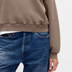 Sudadera Corta para Mujer, Diseño de Pullover, Precio de Fábrica para Pedidos al por Mayor, Material Suave de Alta Calidad para un Ajuste Cómodo - Product Image 4