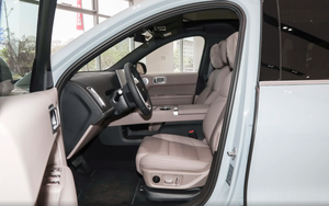 Véhicules Électriques Nouveaux L6 Pro/Max 2026 Nouvelle Arrivée SUV de Luxe Entreaxe 2920mm Autonomie 212km Moteur 300kW - Product Image 3