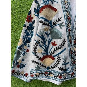 Veste d'hiver unisexe pour la saison d'automne, faite à la main, personnalisable, en coton, brodée, tissu uzbek TNT, Suzani, pour homme et femme - Product Image 2