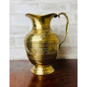 เหยือกทองเหลืองลายดอกไม้สีทองสำหรับตกแต่งบ้านสำหรับตกแต่งบ้านเหยือก India-1LTR ทันสมัยเป็นมิตรกับสิ่งแวดล้อมออกแบบได้ตามต้องการ - Product Image 1