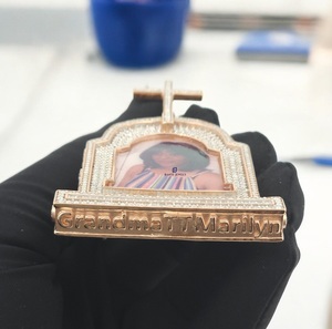 Pendentif photo croix commémorative en or rose glacé avec moissanite, bijoux hip-hop, médaillon personnalisé plaqué argent pour fête - Product Image 3