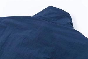 Chaqueta Acolchada de Invierno Estilo Retro Urbano Unisex con Logotipo Personalizado, Diseño con Capucha, Forro de Algodón, Mezcla de Poliéster/Algodón - Product Image 4