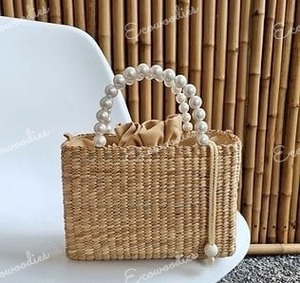 Bolso de mujer de Color Natural de nuevo estilo para mujer, bolso de mano de mimbre tejido de ratán a la moda de verano con adornos de perlas, bolso de mujer - Product Image 4