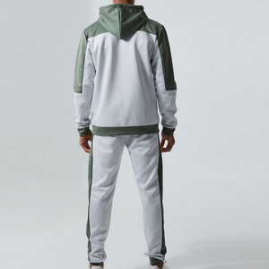 Chándal de invierno personalizado para hombre, chándal de alta calidad con pantalones cortos y capucha con cierre de cordón, respetuoso con el medio ambiente - Product Image 2