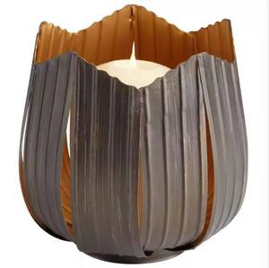 Soporte votivo navideño moderno de acero inoxidable con adornos de filigrana metálica - Product Image 4