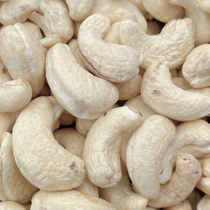 Anacardos crudos de alta calidad, anacardos crudos en África, anacardos WW180, WW240, WW320, embalaje personalizado SANTIGO - Product Image 1