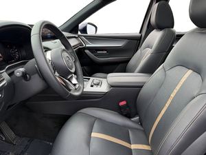 2024 USADO CX-90 PREMIUM PLUS AWD SUV AZUL INTERIOR NEGRO COMBINADO GASOLINA/HÍBRIDO TRACCIÓN EN LAS CUATRO RUEDAS 323HP AUTOMÁTICO - Product Image 2