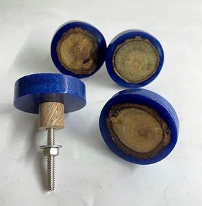 Boutons d'armoire en bois de résine bleue faits à la main belle porte de traction 1 boutons de marbre les plus vendus avec une taille de forme de couleur personnalisée - Product Image 1