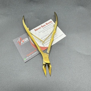 Coupe-ongles en acier inoxydable plaqué or de haute qualité avec logo personnalisé Pince à cuticules incarnées à double ressort pour les doigts - Product Image 1