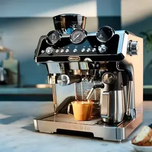 Máquina de café expresso Maestro com batedor de leite automático LatteCrema em aço inoxidável em estoque para venda e pronto para envio