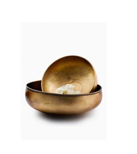Cuenco para servir de latón hecho a mano con diseño tradicional para bodas indias, comedor en casa y presentación de comida étnica - Product Image 4