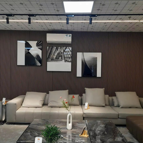 European Modern Natural Slotted Slat Wood Wall Panels for Cinematic Room Acoustic Decals for Warehouse & Bedroom Decoration