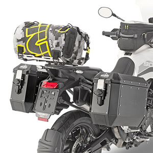 Sac de moto étanche GIVI 30 LT pour selle ou porte-bagages - comme sac de queue ou sac latéral pour casque - Product Image 1