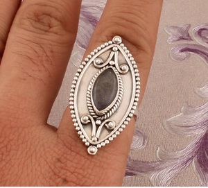 แหวนเงินสเตอร์ลิง925ลาบราดอไรต์ธรรมชาติทำด้วยมือเครื่องประดับของขวัญคริสต์มาสสำหรับเธอ - Product Image 1