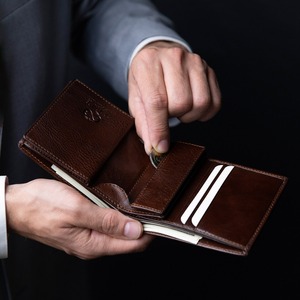 Portefeuille de voyage en cuir de luxe de fabrication indienne utilisé dans les fentes pour cartes et cadeaux pour un usage quotidien disponible à bon prix - Product Image 2