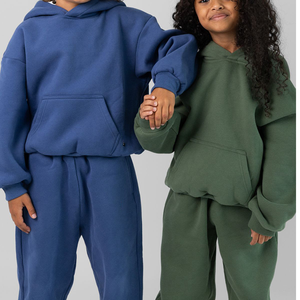 Sweat à capuche surdimensionné et confortable en coton polaire brodé avec imprimé personnalisé pour hommes - Product Image 3