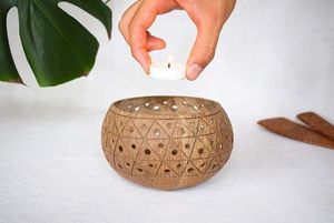 Bougeoir en coquille de noix de coco écologique de haute qualité | Design rond moderne léger pour la décoration intérieure fabriqué au Vietnam - Product Image 6