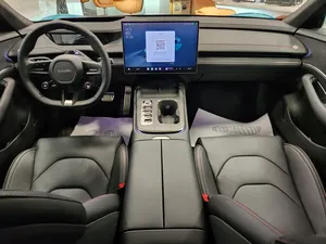 2024 X I 0 A M I SUJ-7 I Motor Eléctrico de Alto Rendimiento y Bajo Kilometraje, Batería de Litio Automática, Techo Solar Panorámico, Aleación de Aluminio - Product Image 3