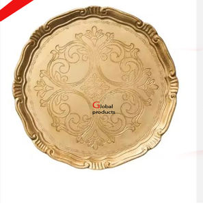 Plaque de chargeur design en métal fini doré look royal 2025 pour restaurant et bar d'hôtel - Product Image 1