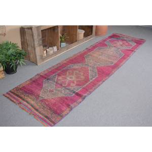 Alfombra Kilim turca Vintage de 2,8x11 pies, rosa, naranja, lana hecha a mano, respaldo de látex, patrón abstracto Rectangular para pasillo de dormitorio - Product Image 1