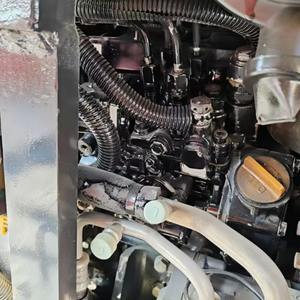 Excavateur d'occasion Hitachi ZX50 Japon mini-excavadore 5 tonnes hydraulique sur chenilles machines de construction d'occasion - Product Image 6