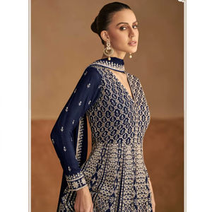 Colección Premium de Salwar Kameez con Bordado Chinon, Catálogo Completo Disponible, Precio al por Mayor, Ropa de Fiesta para Mujer - Product Image 1