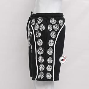 Short de broderie en détresse pour hommes Short de broderie en coton épais éponge française personnalisé Meilleur short d'été Streetwear pour hommes - Product Image 4