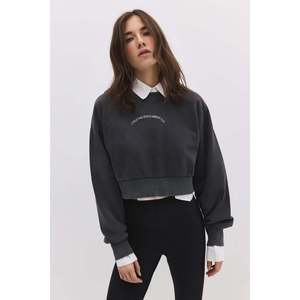 Sweat-shirt brodé de pierres - Product Image 1