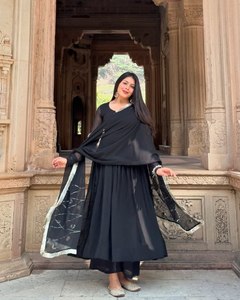 Salwar Kameez Étnico Indio de Diseño para Mujer, Estilo Algodón Georgette Sintético con Capas y Volantes, Grabado, de Secado Rápido, para Bodas y Fiestas - Product Image 5