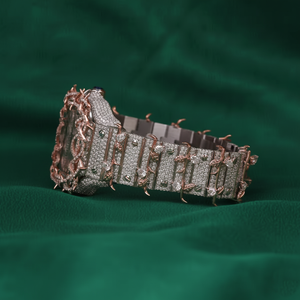 นาฬิกาหรูหราทรงสี่เหลี่ยมประดับเพชรโมอิสซาไนต์ ตัวเรือนสแตนเลสสตีลสีโรสโกลด์ ขอบหน้าปัดแบบสไปค์ หน้าปัดแบบโรมัน กระจกแซฟไฟร์ กันน้ำ ดีไซน์หรูหรา T*mep*ece - Product Image 3