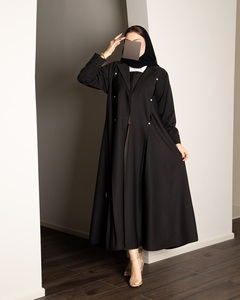 Vente en gros Abaya en satin de luxe personnalisée pour femmes Robe musulmane traditionnelle de Dubaï de haute qualité avec manches à volants Taille libre Soie - Product Image 1