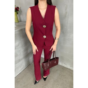 Abito in due pezzi elegante con bottoni e pantaloni eleganti da donna - Product Image 1