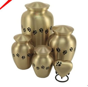 Collection unique d'urnes en laiton faites à la main pour les cendres humaines - Product Image 3