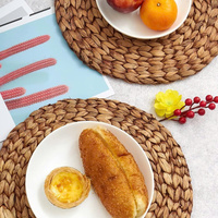 Assiette de présentation ronde en osier jacinthe d'eau sous les napperons Vaisselle en gros Produits en bois faits à la main pour la décoration de votre maison