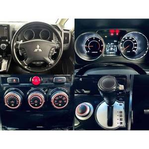 Mitsubishi Delica D5 2014 con Volante a la Derecha, 7 Asientos, Color Perla - Product Image 4